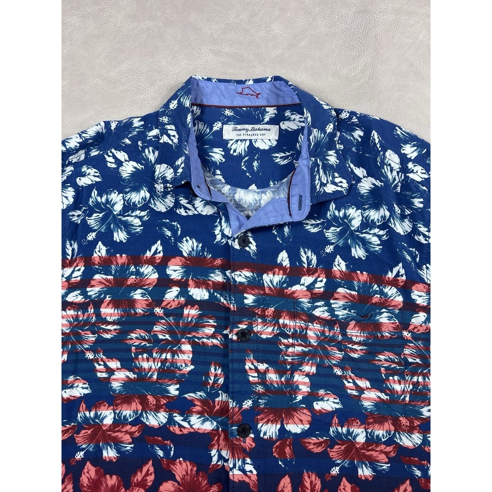 Tommy Bahama Button Up Size Medium Veracruz Cay Short Sleeve Flora Stripes Shirt